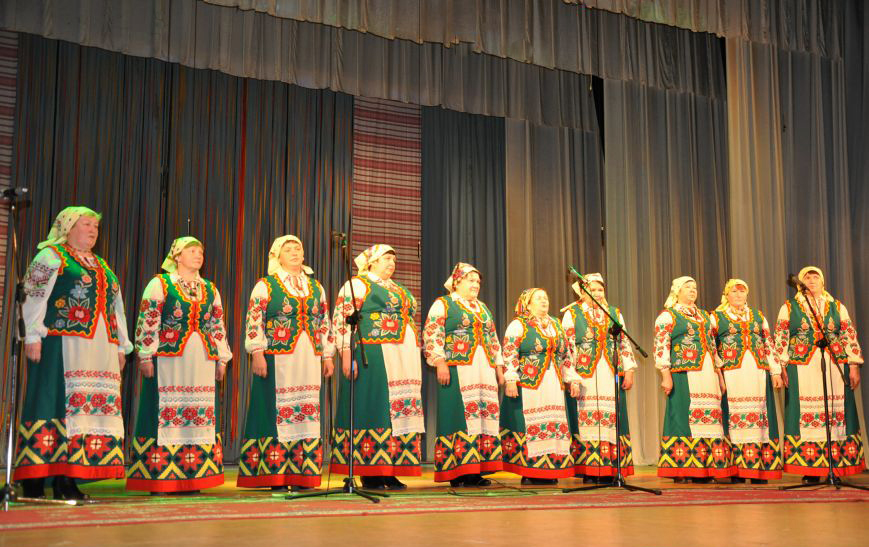 Виступ Лугинських аматорів на творчому звіті Житомирщини. 2014